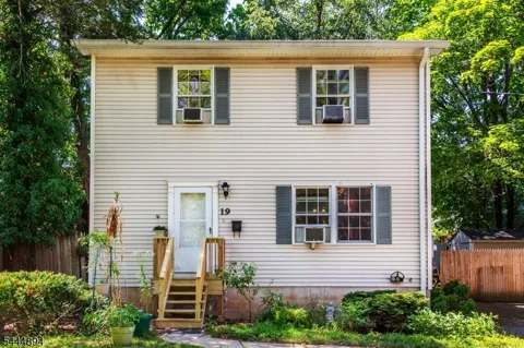 19 Franklin Pl