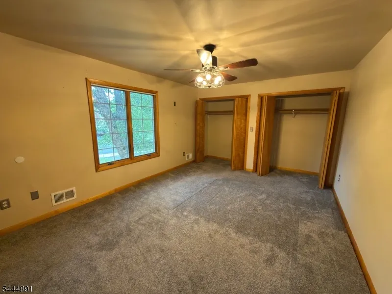 24 Beardslee Rd Millstone, NJ 08844