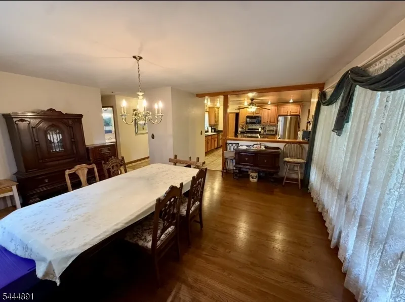 24 Beardslee Rd Millstone, NJ 08844