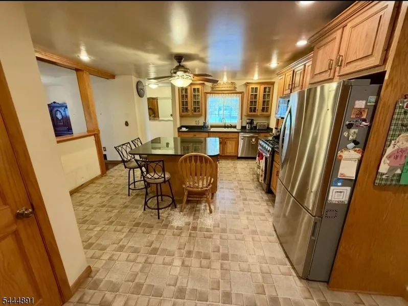 24 Beardslee Rd Millstone, NJ 08844