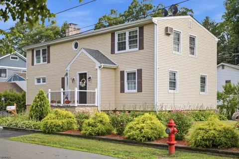 15 Spruce Pl