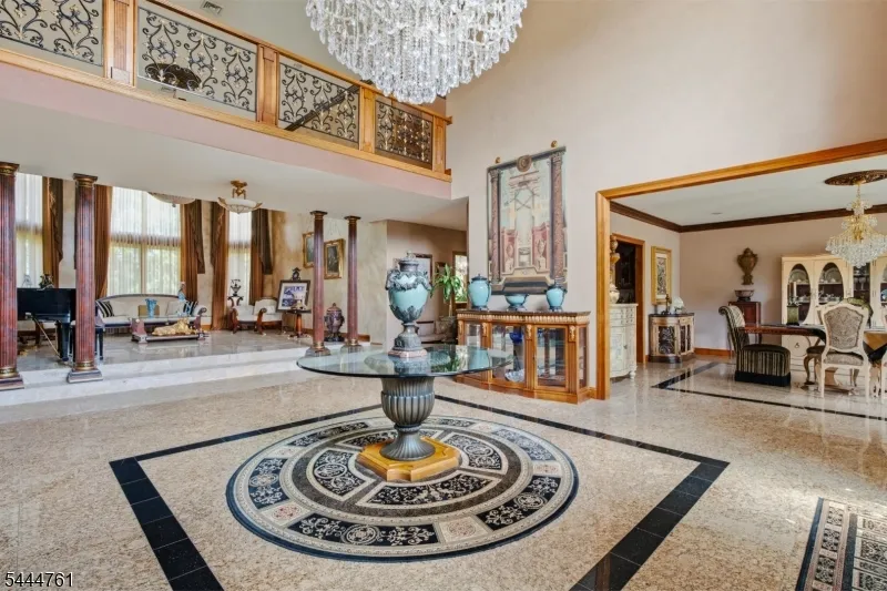 1 WIMBLEDON COURT Cedar Grove, NJ 07009