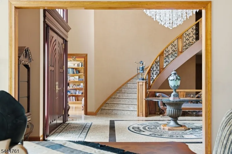 1 WIMBLEDON COURT Cedar Grove, NJ 07009
