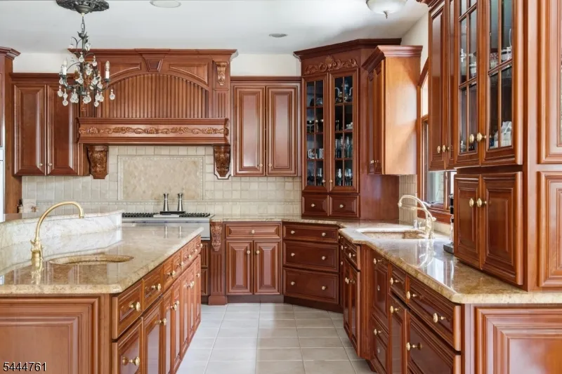 1 WIMBLEDON COURT Cedar Grove, NJ 07009