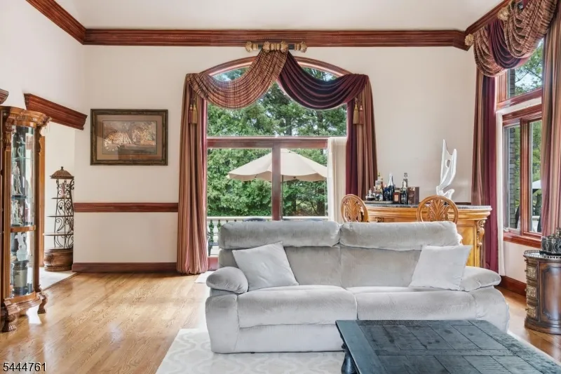 1 WIMBLEDON COURT Cedar Grove, NJ 07009