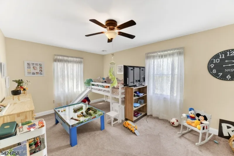 311 Hunt Ave Pohatcong, NJ 08865