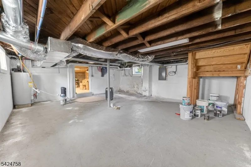 311 Hunt Ave Pohatcong, NJ 08865
