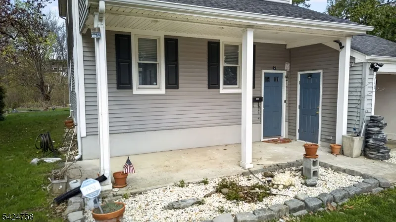 311 Hunt Ave Pohatcong, NJ 08865