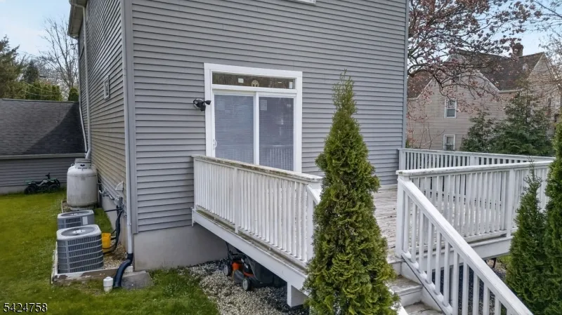 311 Hunt Ave Pohatcong, NJ 08865