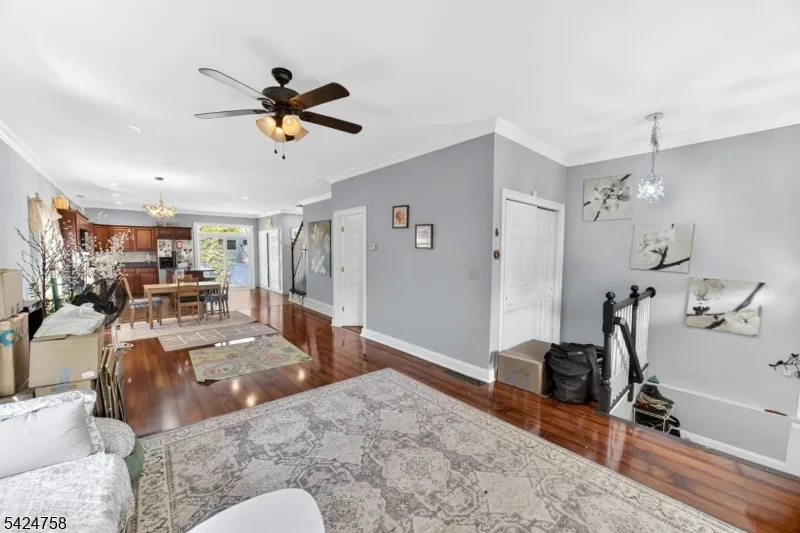 311 Hunt Ave Pohatcong, NJ 08865