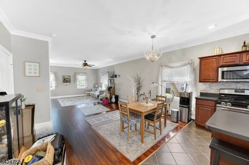 311 Hunt Ave Pohatcong, NJ 08865