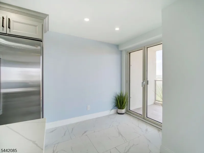 377 S Harrison St #17FF Unit 17FF East Orange City, NJ 07018