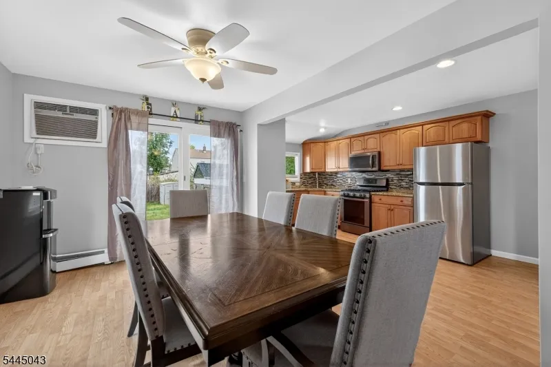 2 Lillian Ter Woodbridge, NJ 07095