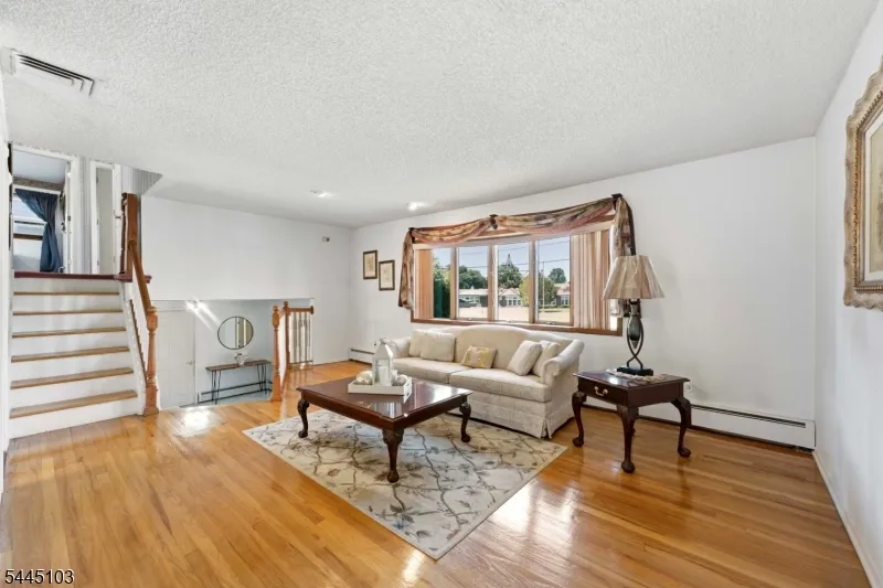 789 Mitchell Ave Union, NJ 07083
