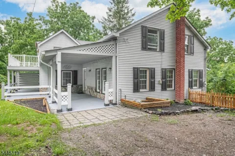 68 Libertyville Rd