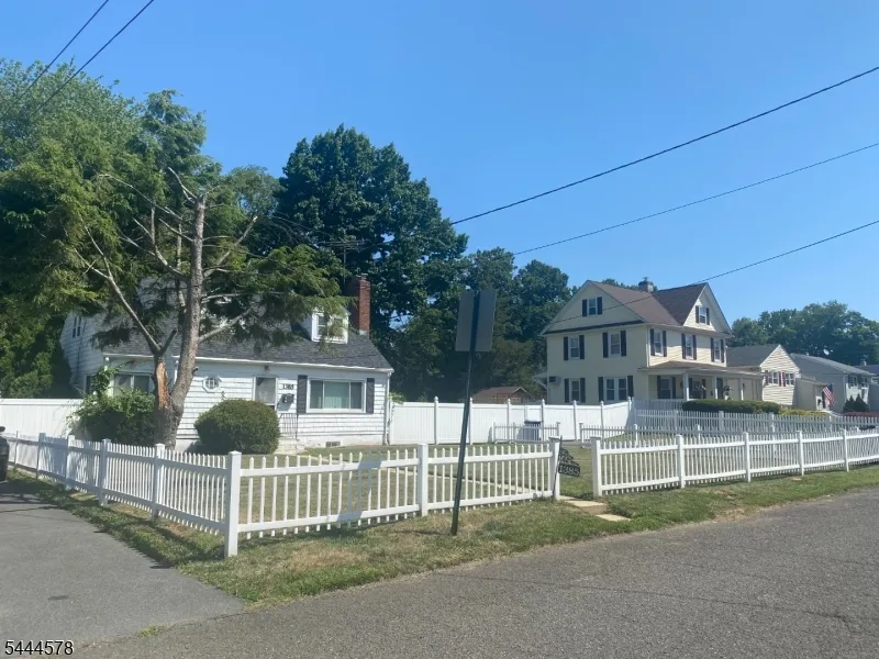 1385 Belleview Ave Plainfield City, NJ 07060