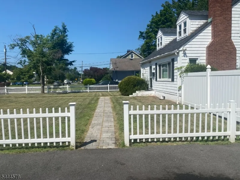 1385 Belleview Ave Plainfield City, NJ 07060