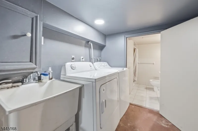 148 W End Ave Englewood City, NJ 07631