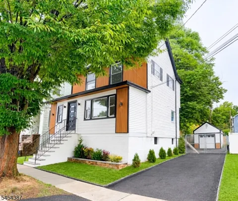 407 E 10Th Ave