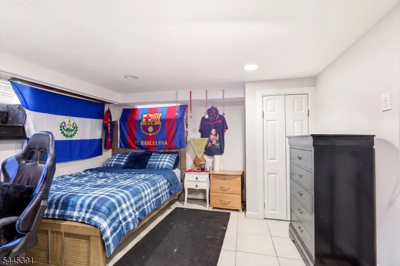 148 John St Englewood City, NJ 07631