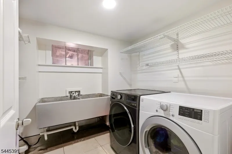 148 John St Englewood City, NJ 07631
