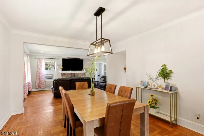 148 John St Englewood City, NJ 07631