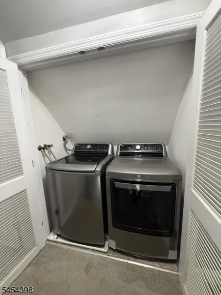21 Woodland Trl S Vernon, NJ 07419