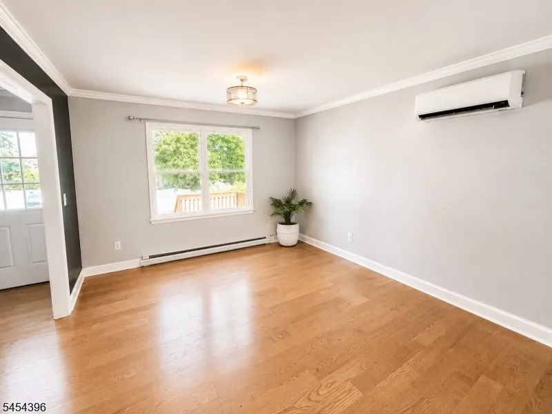 21 Woodland Trl S Vernon, NJ 07419