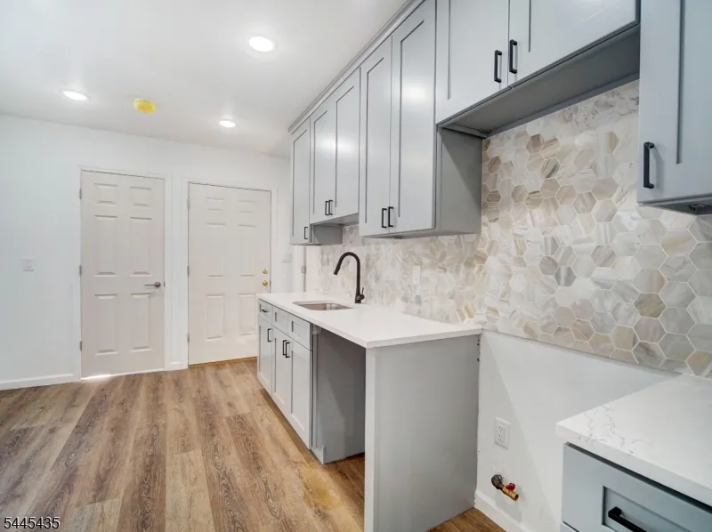 94 Washington Ave Irvington, NJ 07111