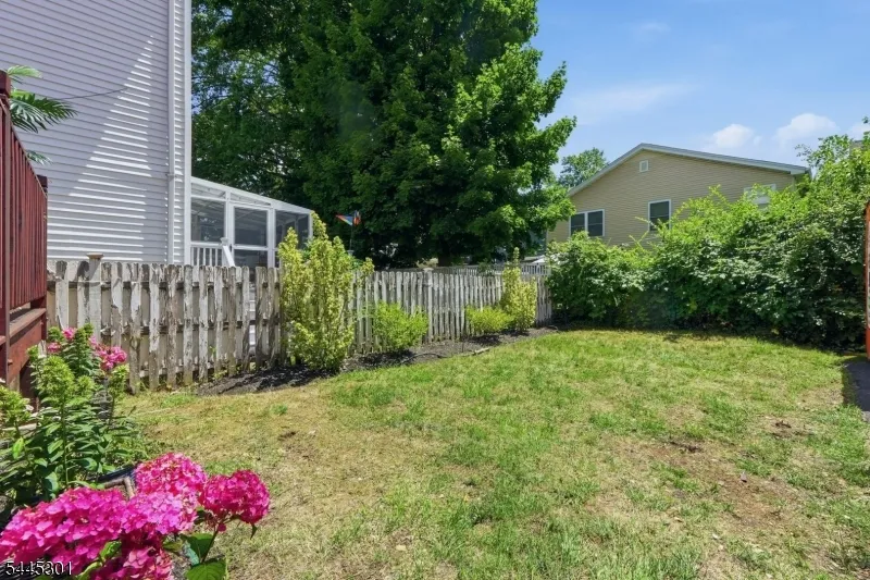 56 Essex Ave Maplewood, NJ 07040