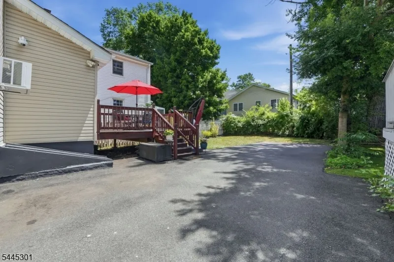 56 Essex Ave Maplewood, NJ 07040