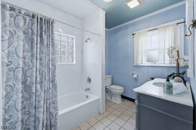 56 Essex Ave Maplewood, NJ 07040