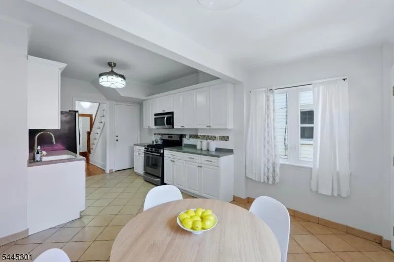 56 Essex Ave Maplewood, NJ 07040