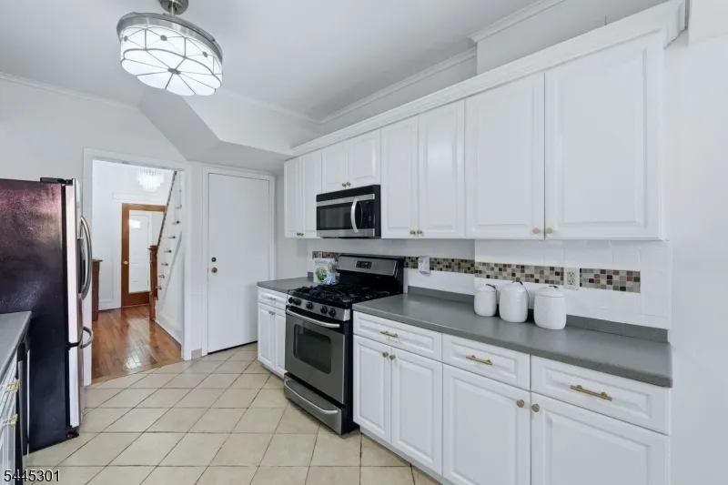 56 Essex Ave Maplewood, NJ 07040