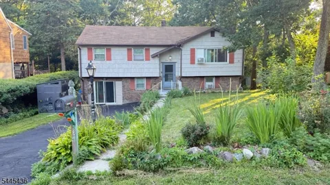 35 Lakeview Rd
