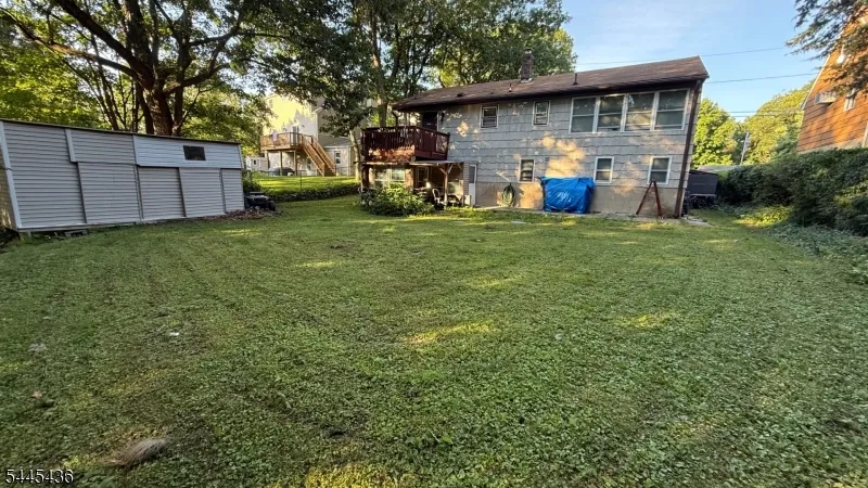 35 Lakeview Rd Ringwood, NJ 07456