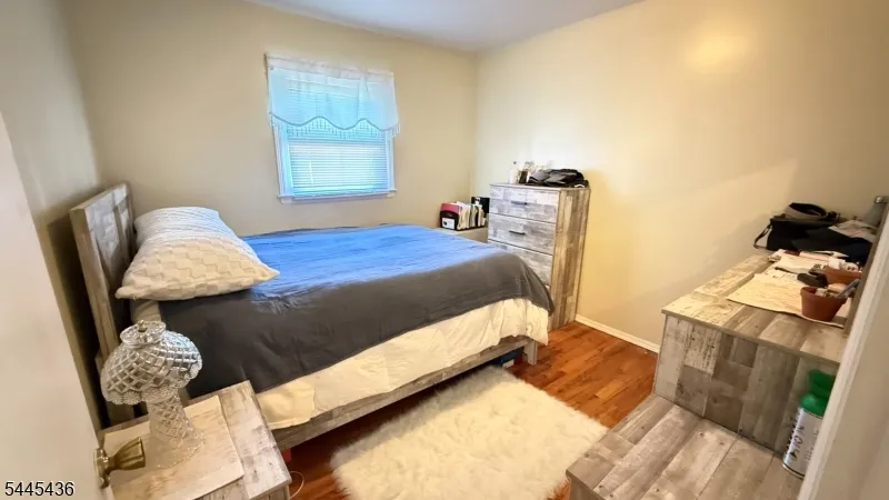 35 Lakeview Rd Ringwood, NJ 07456
