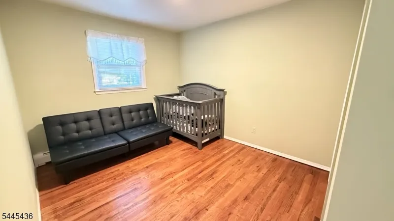 35 Lakeview Rd Ringwood, NJ 07456