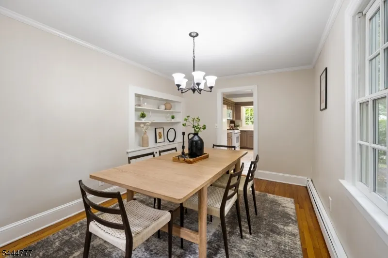 86 Washington St Rocky Hill, NJ 08553