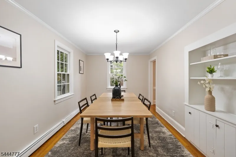 86 Washington St Rocky Hill, NJ 08553