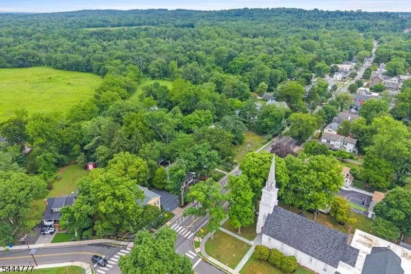 86 Washington St Rocky Hill, NJ 08553