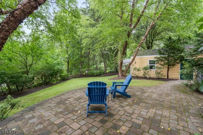 86 Washington St Rocky Hill, NJ 08553