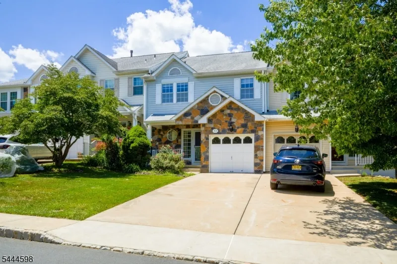 53 Castleton Rd Montgomery, NJ 08540