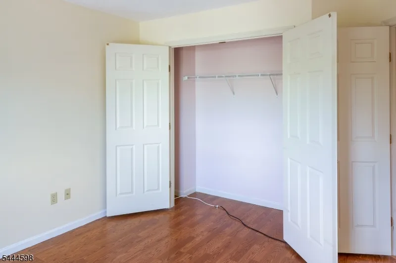 53 Castleton Rd Montgomery, NJ 08540
