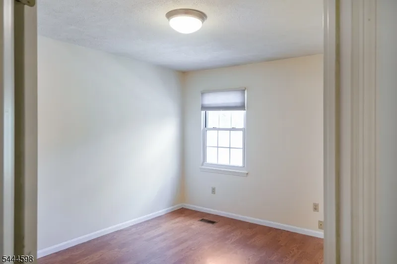 53 Castleton Rd Montgomery, NJ 08540