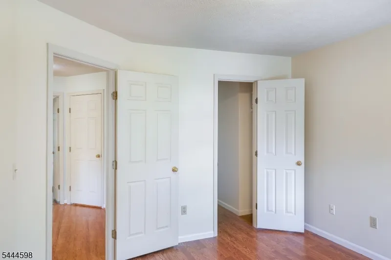 53 Castleton Rd Montgomery, NJ 08540
