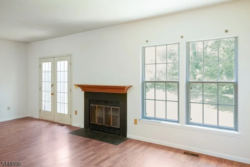 53 Castleton Rd Montgomery, NJ 08540