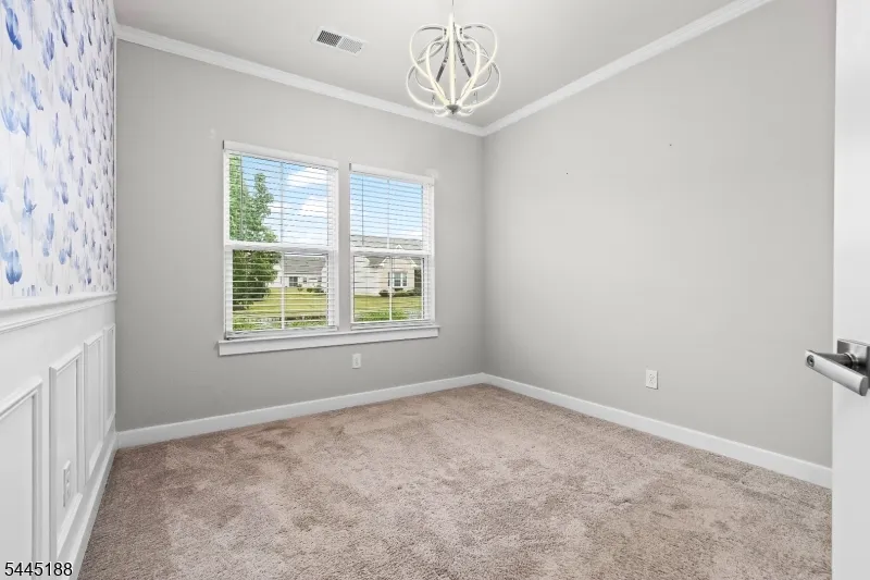 18 Mountain View Ln Mansfield, NJ 07865