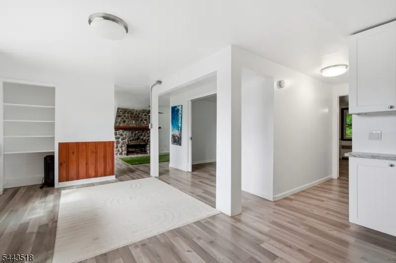 255 E Shore Trl Sparta, NJ 07871