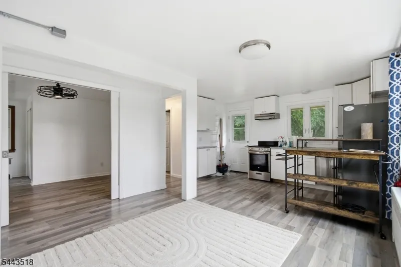 255 E Shore Trl Sparta, NJ 07871